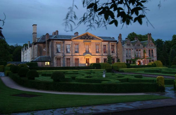 #caption2 Coombe Abbey